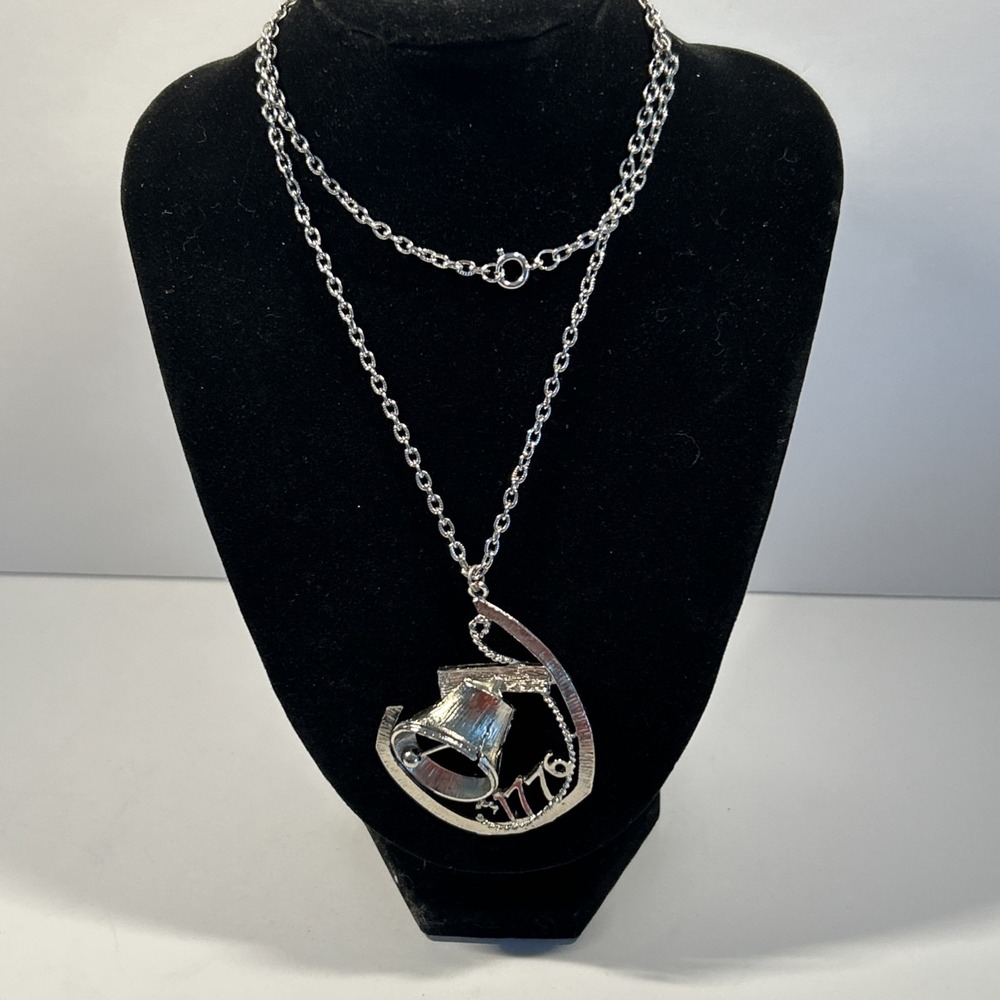 70's Necklace Jewelry Silver Tone Liberty Bell 1776